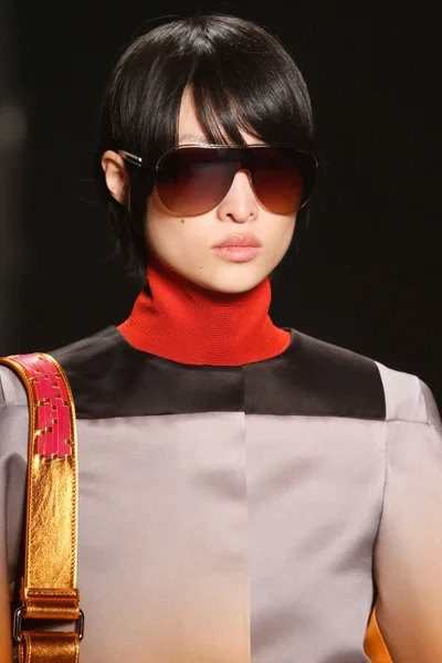Look 8